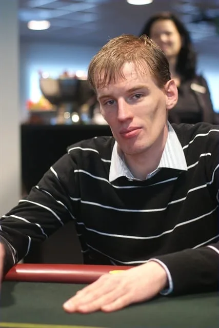 Tobias Peters | 2010/04 - Rotterdam Easter Series of Poker - 400 eu Bounty NLHE F.O.