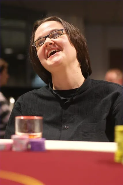 Katrien de Moor | 2010/04 - Rotterdam Easter Series of Poker - 400 eu Bounty NLHE F.O.