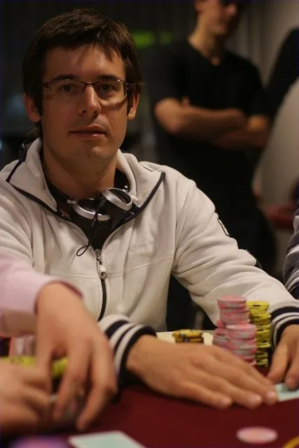 Dominik Kulicki | 2010/04 - Rotterdam Easter Series of Poker - 400 eu Bounty NLHE F.O.
