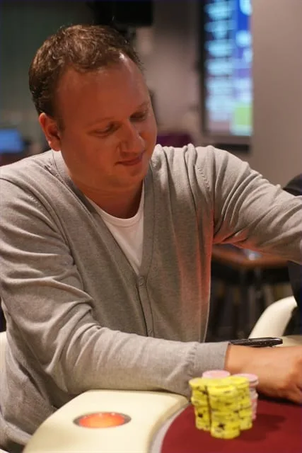 Mark Streur | 2010/04 - Rotterdam Easter Series of Poker - 400 eu Bounty NLHE F.O.