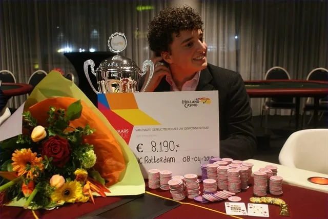 Wouter van den Bijgaart | 2010/04 - Rotterdam Easter Series of Poker - 400 eu Bounty NLHE F.O.