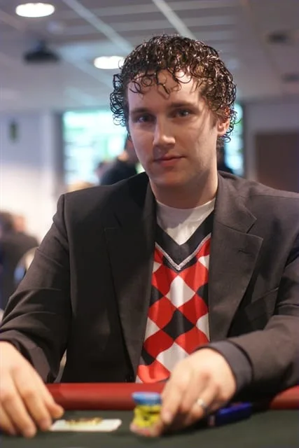 Bas Michielsen | 2010/04 - Rotterdam Easter Series of Poker - 500 eu NLHE F.O.