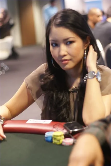 Bui Ohn | 2010/04 - Rotterdam Easter Series of Poker - 500 eu NLHE F.O.