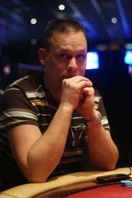 TjechW | 2010/04 - Rotterdam Easter Series of Poker - 500 eu NLHE F.O.