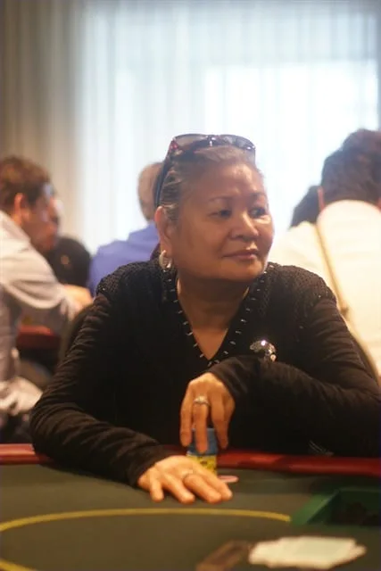 Tsai Chen | 2010/04 - Rotterdam Easter Series of Poker - 300 eu NLHE F.O.