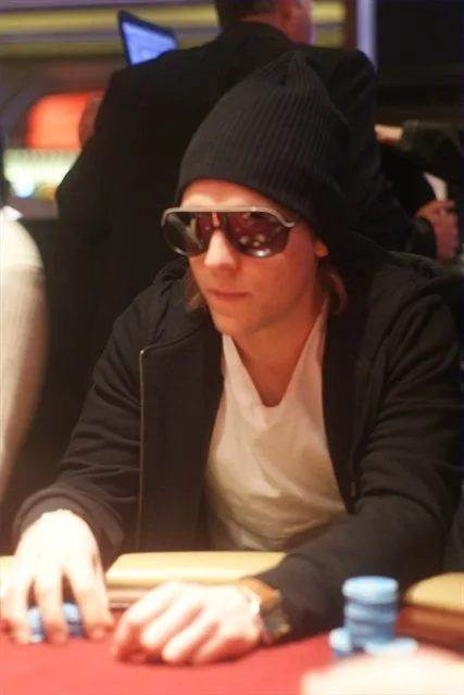 Raul van Boxtel | 2010/04 - Rotterdam Easter Series of Poker - 300 eu NLHE F.O.