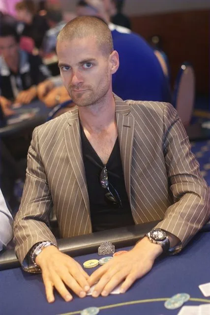 Steven van Zadelhoff | 2010/05 - North Sea Poker Classics - 1000 eu Main Event HE F.O.