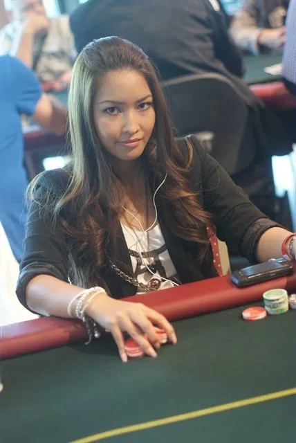 Oahn Bui | 2010/09 - Valkenburg EUregio Poker Challenge - 400 eu NL HE FO