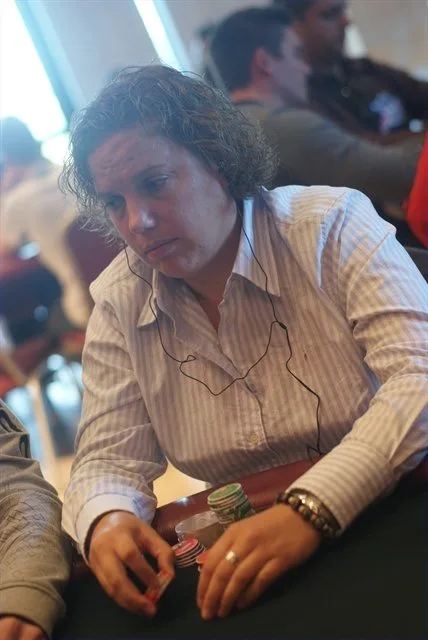 Wendy van Veenendaal | 2010/09 - Valkenburg EUregio Poker Challenge - 750 eu NL HE FO