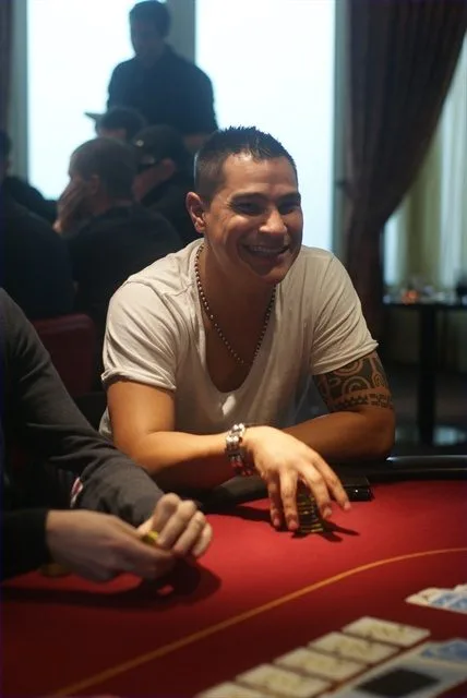 Philip Verdonschot | 2010/10 - Light Town Poker Tournament - 500 eu NLHE F.O. Main Event