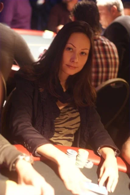 Denise Bosman | 2010/10 - Dutch Open - Dutch Open 2010 1000 eu NLHE FO