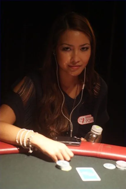 Oahn Bui | 2010/10 - Dutch Open - Dutch Open 2010 1000 eu NLHE FO