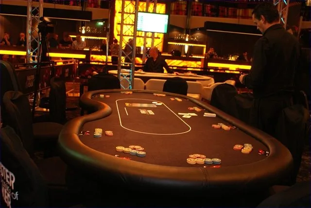 Set up | 2010/11 - Master Classics of Poker - 01 - 1500 eu NLHE FO