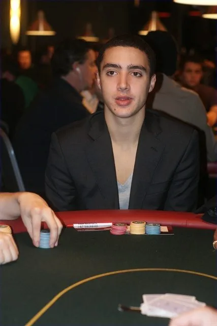 Julien Nuijten | 2010/11 - Master Classics of Poker - 01 - 1500 eu NLHE FO