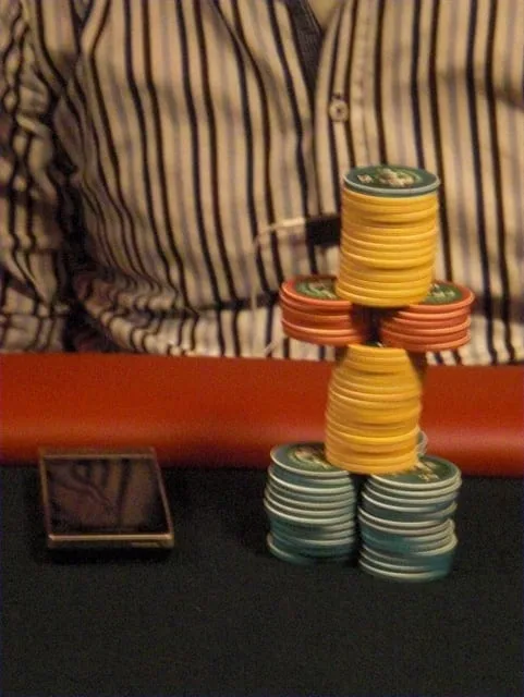 Of je zet je chips zo neer! | 2010/11 - Master Classics of Poker - 01 - 1500 eu NLHE FO