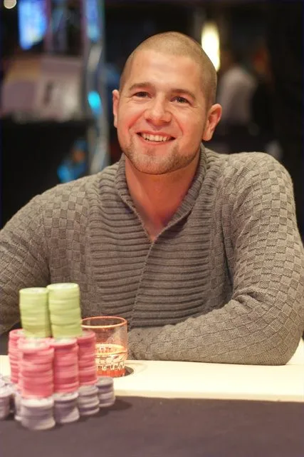 Tim van de Zwet | 2010/11 - Master Classics of Poker - 02 - 800 eu Bounty NLHE