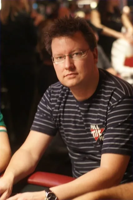 © 2026 Pokercity | Johan Storakers | 2010/11 - Master Classics of Poker - 04 - 6000 eu MAIN EVENT Johan Storakers | 2010/11 - Master Classics of Poker - 04 - 6000 eu MAIN EVENT