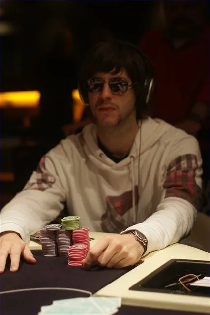 Scott Desveaux | 2010/11 - Master Classics of Poker - 04 - 6000 eu MAIN EVENT