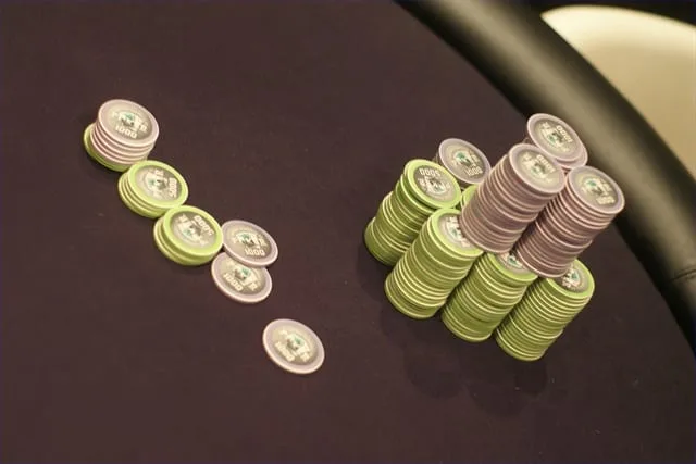 Chipcount Bjerkmann laatste 3 | 2010/11 - Master Classics of Poker - 04 - 6000 eu MAIN EVENT