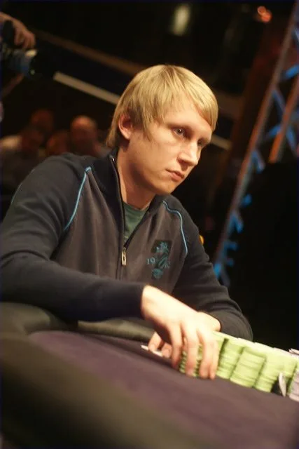 Ville Haavisto heads up | 2010/11 - Master Classics of Poker - 04 - 6000 eu MAIN EVENT