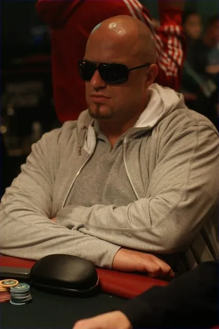 Evert van Essen | 2010/11 - Master Classics of Poker - 05 - 1000 eu PL Omaha