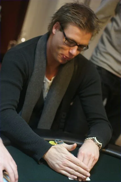 Dennis van den Boer | 2010/11 - Breda Series of Poker - 500 eu NLHE FO