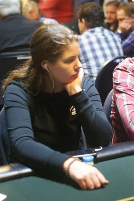 van der Wiele | 2010/11 - Breda Series of Poker - 300 eu NLHE FO