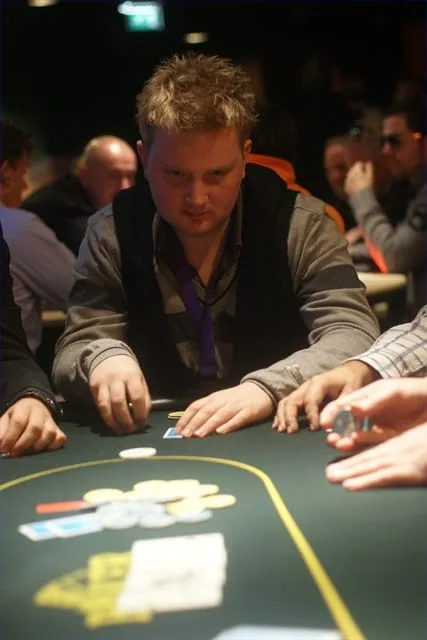 Joost Mengerink | 2010/12 - VIP Days X-Mas Edition - 1000 eu Main Event