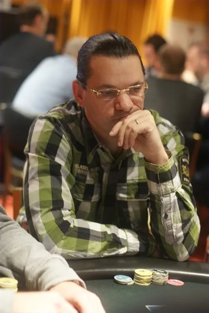 Nico Kostons | 2010/12 - VIP Days X-Mas Edition - 1000 eu Main Event