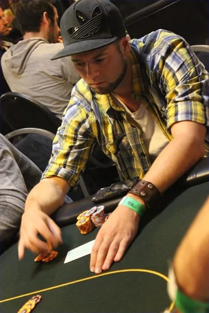 Tim van der Zwet | 2011/10 - Breda Series of Poker - 500 eu NLHE FO