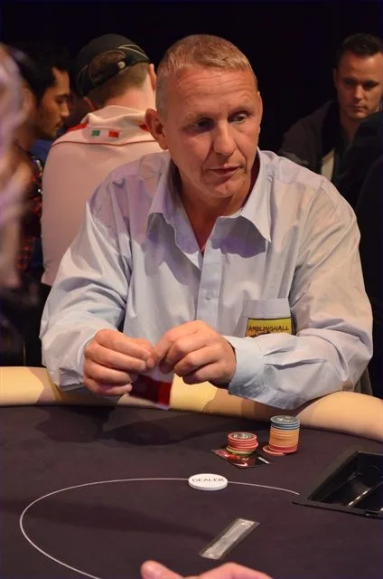 Cor Janssen | 2011/11 - Master Classics of Poker - 01 - 1.500 eu NLHE FO