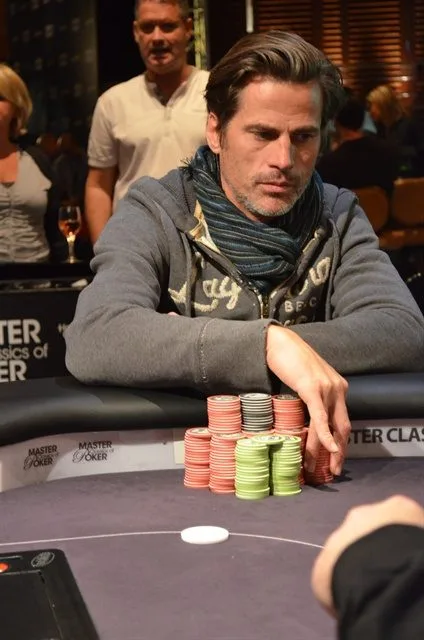 Mark van der Loo | 2011/11 - Master Classics of Poker - 01 - 1.500 eu NLHE FO