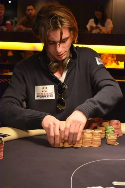 Chipleader van dag 1 Joris Ruys | 2011/11 - Master Classics of Poker - 01 - 1.500 eu NLHE FO