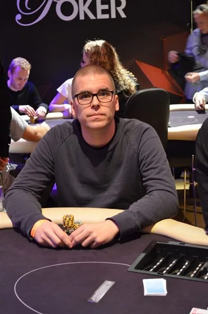 © 2026 Pokercity | Ilkka Koshinen | 2011/11 - Master Classics of Poker - 04 - 10.000 High Roller Ilkka Koshinen | 2011/11 - Master Classics of Poker - 04 - 10.000 High Roller