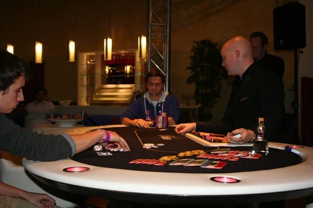 Heads up | 2011/12 - VIP Days X-Mas Edition - 1000 EU Main Event