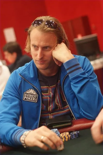 © 2026 Pokercity | Sijbrand Maal | 2011/01 - Dom Classics - 700eu NLHE FO Sijbrand Maal | 2011/01 - Dom Classics - 700eu NLHE FO