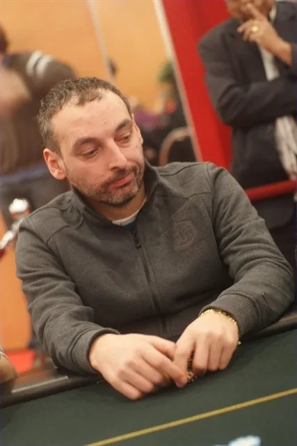 Fatih Ayden | 2011/01 - Dom Classics - 700eu NLHE FO