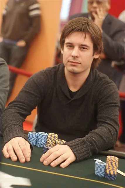 Dominik Kulicki | 2011/01 - Dom Classics - 700eu NLHE FO