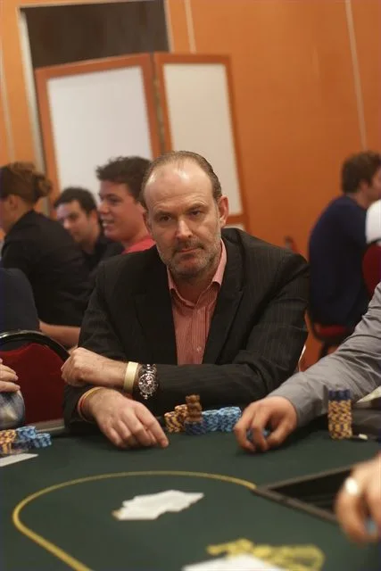 Jörg Peisert | 2011/01 - Dom Classics - 700eu NLHE FO