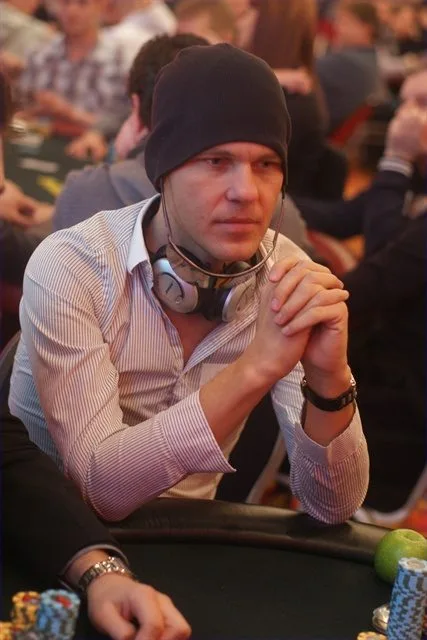 Rolf Slotboom | 2011/01 - Dom Classics - 500eu NLHE FO