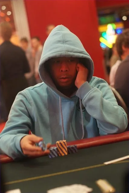 RJ Hoogendoorn | 2011/01 - Dom Classics - 1500eu NLHE Main Event