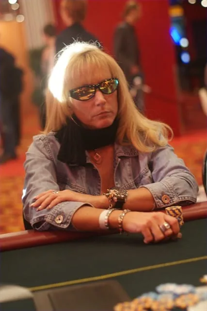 Tanja Hild | 2011/01 - Dom Classics - 1500eu NLHE Main Event