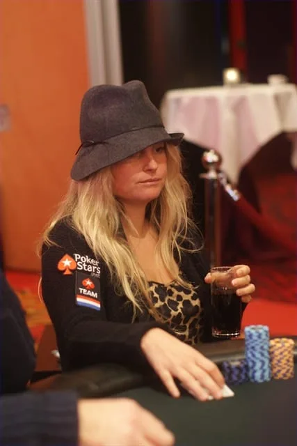 Fatima Moreira de Melo | 2011/01 - Dom Classics - 1500eu NLHE Main Event