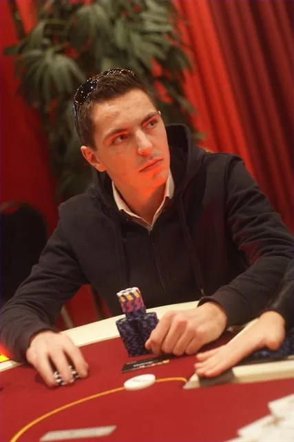 © 2026 Pokercity | Thijs Remie | 2011/01 - Dom Classics - 1500eu NLHE Main Event Thijs Remie | 2011/01 - Dom Classics - 1500eu NLHE Main Event
