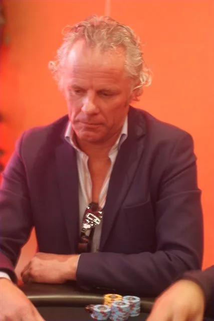 © 2026 Pokercity | Willem de Jong | 2011/01 - Dom Classics - 300eu NLHE FO Willem de Jong | 2011/01 - Dom Classics - 300eu NLHE FO