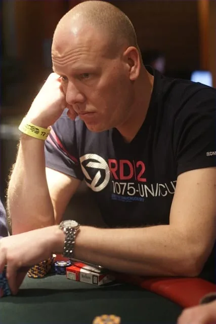 Rugter Zodiac | 2011/02 - Light Town Poker - Light Town Main Event