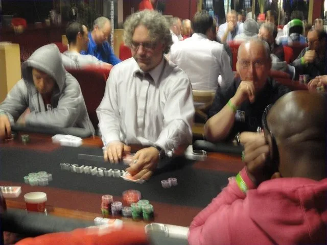 Luck Van Hullen | 2011/04 - Belgian Poker Series Namur - BPS Namur Main Event