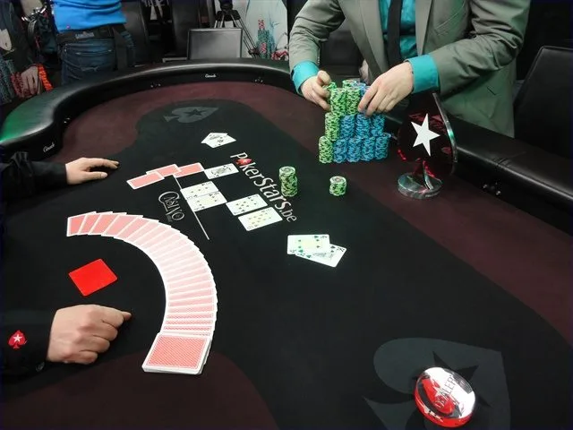 Opbouwen | 2011/04 - Belgian Poker Series Namur - BPS Namur Main Event