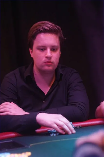 Bart Hoogeboom | 2011/04 - Rotterdam Easter Series of Poker - 300 eu NLHE Freeze Out