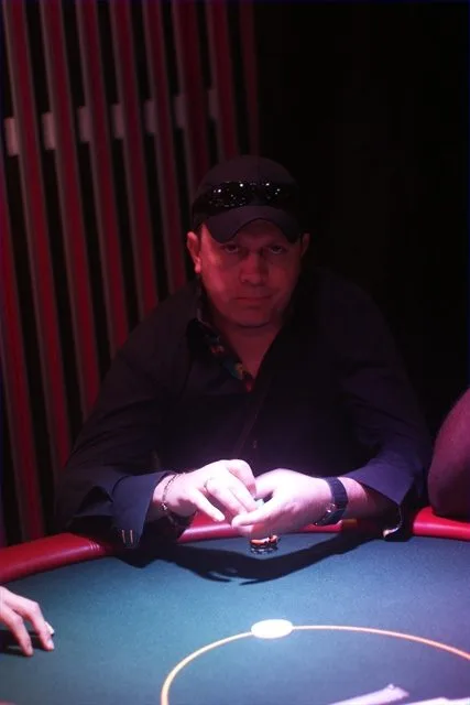 Dino Heco | 2011/04 - Rotterdam Easter Series of Poker - 300 eu NLHE Freeze Out